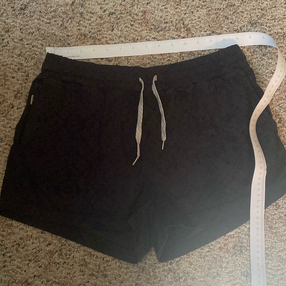 Vuori shorts halo grey large